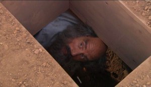 arrested-development-george-sr-saddam-hole-600x345