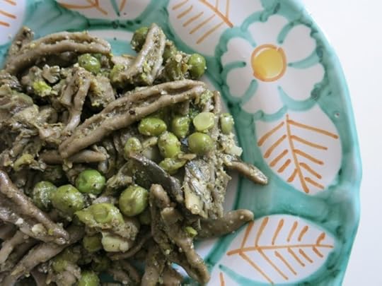 Pasta with Artichokes, peas and mint