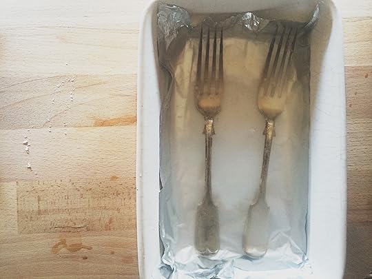 How to Clean Tarnished Vintage Silverwear Made Peachy