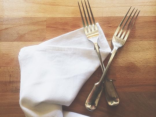 How to Clean Tarnished Vintage Silverwear Made Peachy