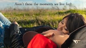 Outdoor kiss