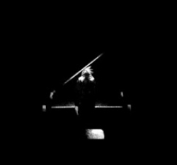  photo piano_zps53938c24.jpg