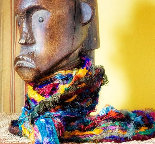 Thread scarf, with Fang reliquary guardian