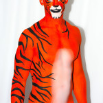 Bodypainted_Tiger,_Human_Statue_Bodyart_(8274609990) (1)