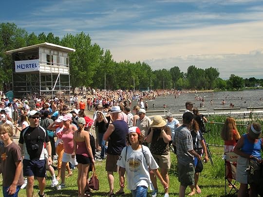 Open air crowd - Source: Wikimedia Commons