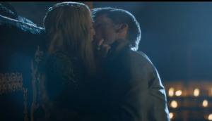jaime-cersei-rape-incest-screen-shot-940x540