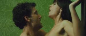 Clive Owen and Monica Bellucci having sex in SHOOT 'EM UP. Monica is a call girl who caters to a very special clientele. 