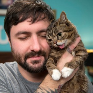 Lil_Bub_and_her_Dude
