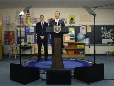 Barack Obama speaks well. In fact, President Obama does not write his own texts but spends his days reading speeches written on prompters for him. Meanwhile, others govern in his place.