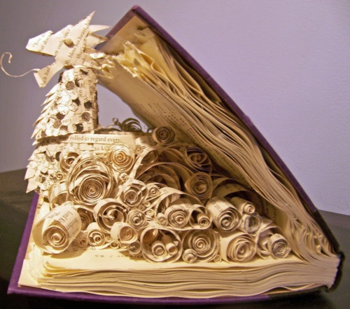 Dragon-book-sculpture