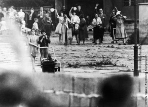 The Berlin Wall from 1950's-60's (14)