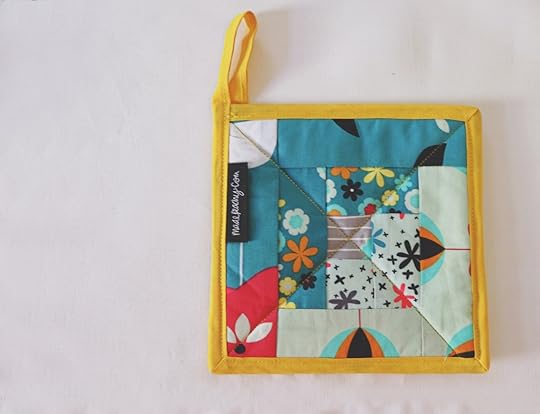 The Vilene Sewing Club Log Cabin Pot Holder Made Peachy