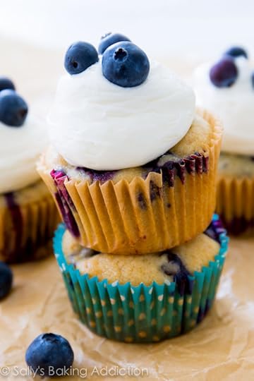 These Blueberries 'n Cream Cupcakes are bursting with vanilla, juicy blueberries, and a hint a lemon. Moist, flavorful, easy!