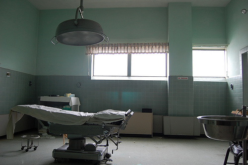 Operating room by Mike Lacon via Flickr