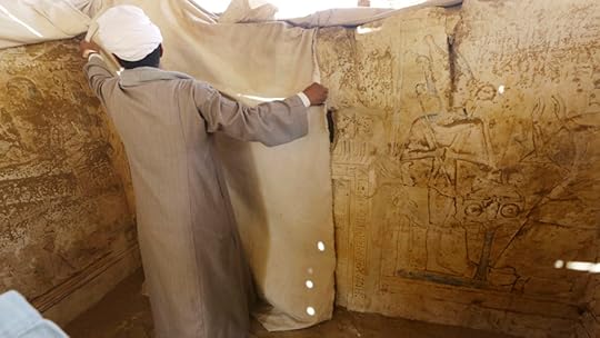 Mideast Egypt Antiqui_Admi (4).jpg