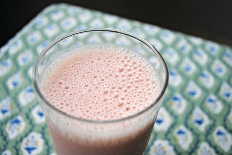 smoothie straw banana cropped