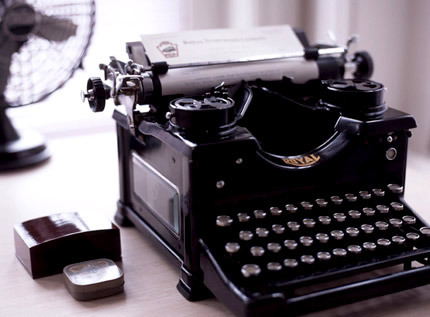 at-vintage-typewrite