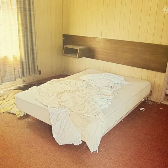 other-motel-bed-web