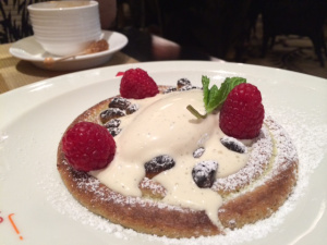 Pistachio tart at Julian Serrano