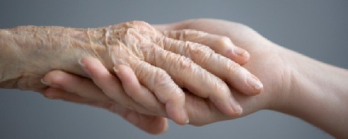 مساعدة كبار السن