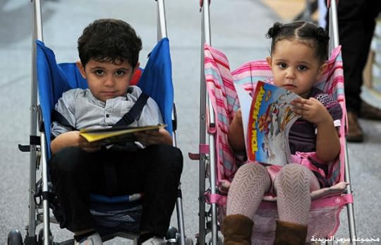 214612006675 صور: مشاركة نسائية واضحة في معرض الرياض الدولي للكتاب