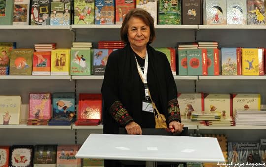 568664987338 صور: مشاركة نسائية واضحة في معرض الرياض الدولي للكتاب