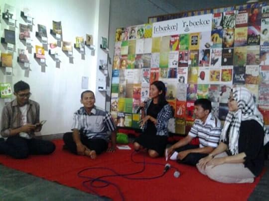 diskusi buku di radio buku