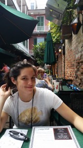 suki eating at Pat O'Briens