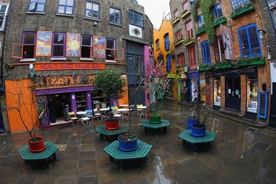 seven dials photo: Neal's Yard, Seven Dials, Covent Garden 12-2.jpg