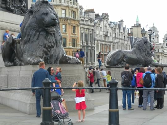 trafalgar square photo: Lions at Trafalgar Square SAM_0411.jpg