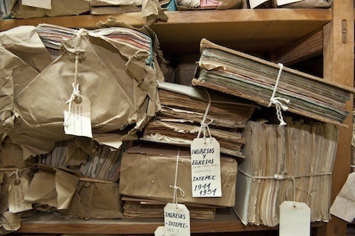 Faldoni ed etichette all'archivio di Oaxaca