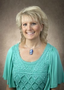 Techel-9000-2-e-214x300