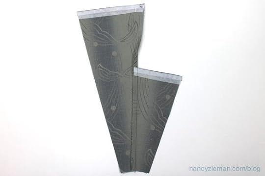 Sew a table runner with a modern Dresden Plate Design 