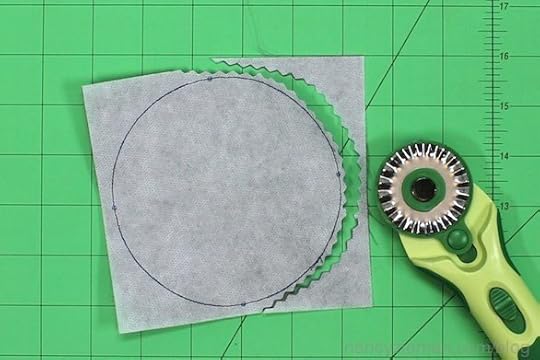 Sew a table runner with a modern Dresden Plate Design by Nancy Zieman