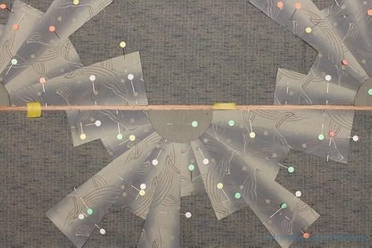 Sew a table runner with a modern Dresden Plate Design by Nancy Zieman