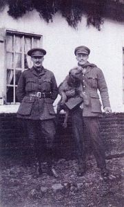 1917_Arthur_Villiers_and_Gerald_V_Wellsley