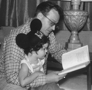 MouseEarsDadReads