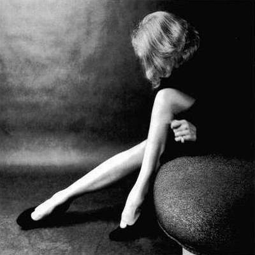  photo MarleneDietrichlegs_zps935bde9d.jpg