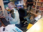 Over the shoulder cat-dog negotiation