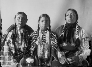 Scabby-wife-Walking-Woman-daughter-Bear-Woman-Cheyenne-1908