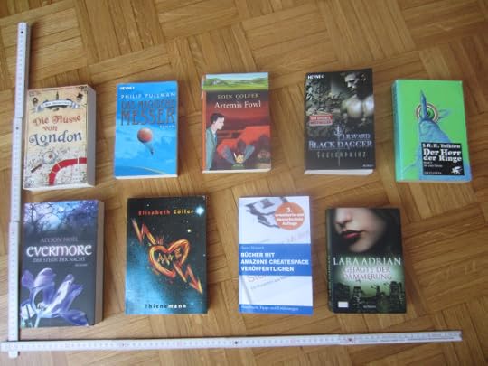 Taschenbücher in unterschiedlichen Größen