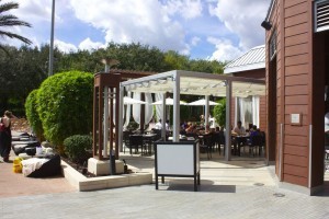 The surprisingly excellent Cabana Bar near the pool of the Dolphin.