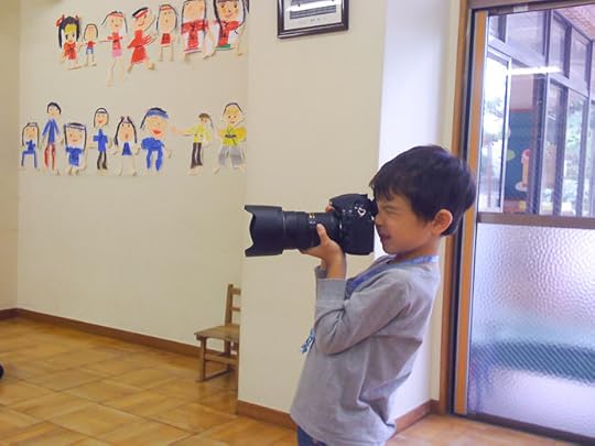 Using My Camera A Nikon D700 with a Nikkor 24-70/2.8 is heavy stuff for a newly -minted six year old -- http://regex.info/blog/