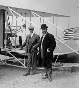 1909-Wilbur-Wright-&-William-J-Hammer-at-Hudson-Fulton-Celebration
