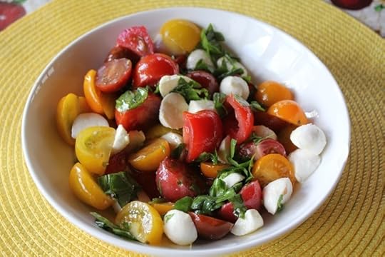 Tangy Caprese Salad