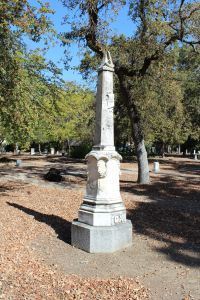 Union Cemetery obelisk