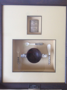 A gift from the Club when we left for Sydney. It's hanging on our wall now. (And if you can read the plaque, you'll see it says, Sydney Supper Club 2003. Unfortunately, that subtle wish for the future never came to be.) 