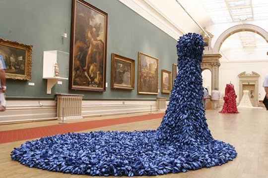 Dress made from 15,000 metallic blue balloons