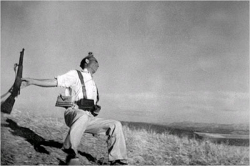  photo RobertCapa_zps98e47b3f.jpg