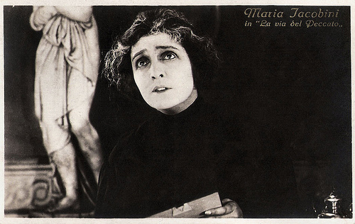 Maria Jacobini in La via del peccato